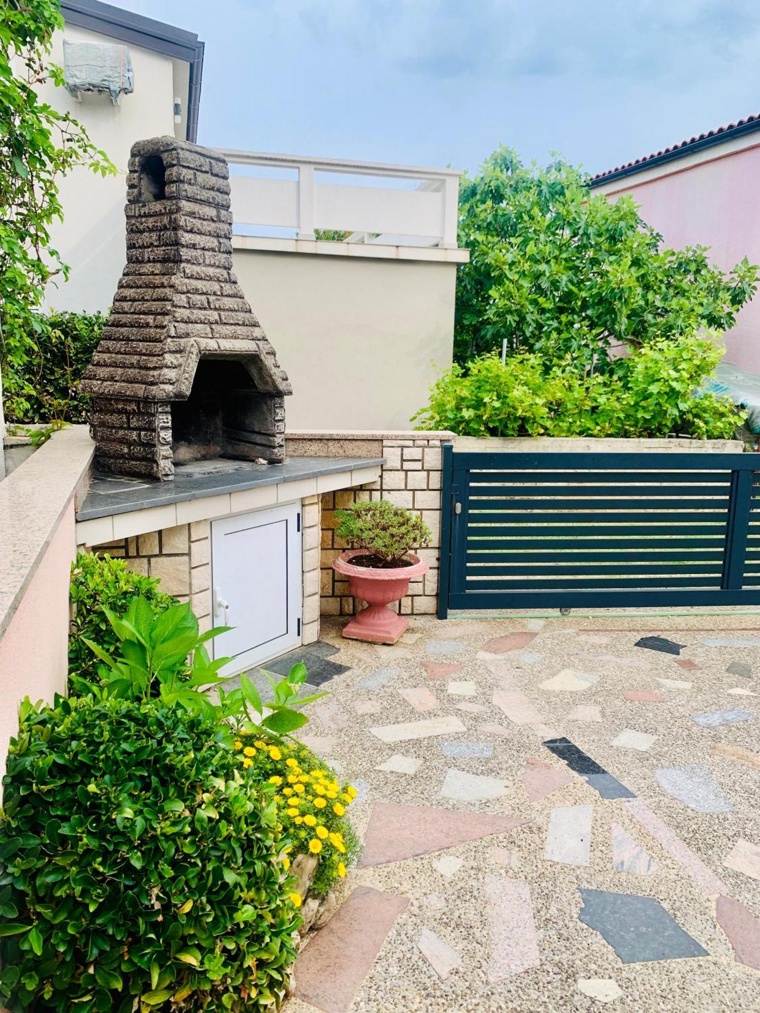 Apartments Barbara 111 วีร์ ภายนอก รูปภาพ